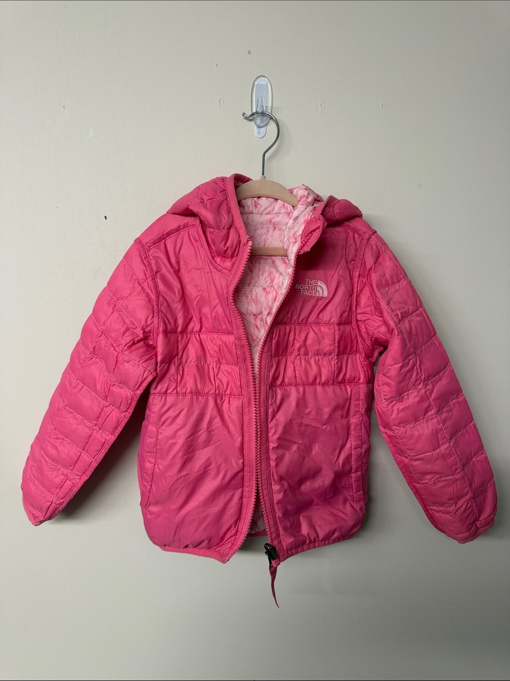 Reversible The North Face Kids' Pink Hooded Puffer Jacket
